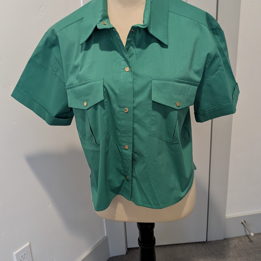 Boxy Green Short Sleeve Button Down Shirt